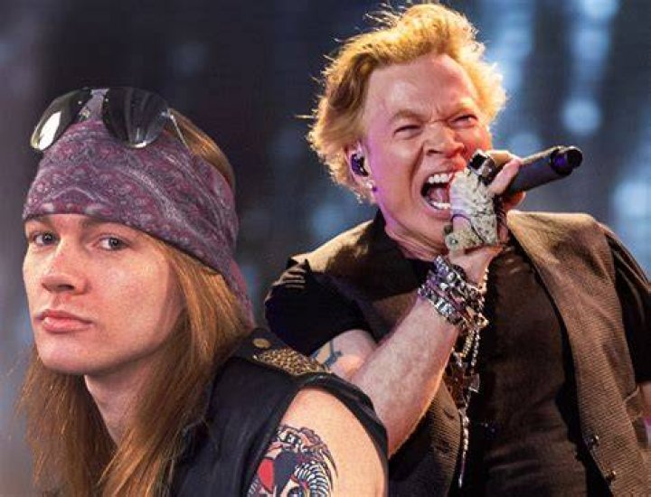Axl Rose Was &lsquo;Throwing Up&rsquo; During Guns N&rsquo; Roses&rsquo; Chicago Concert